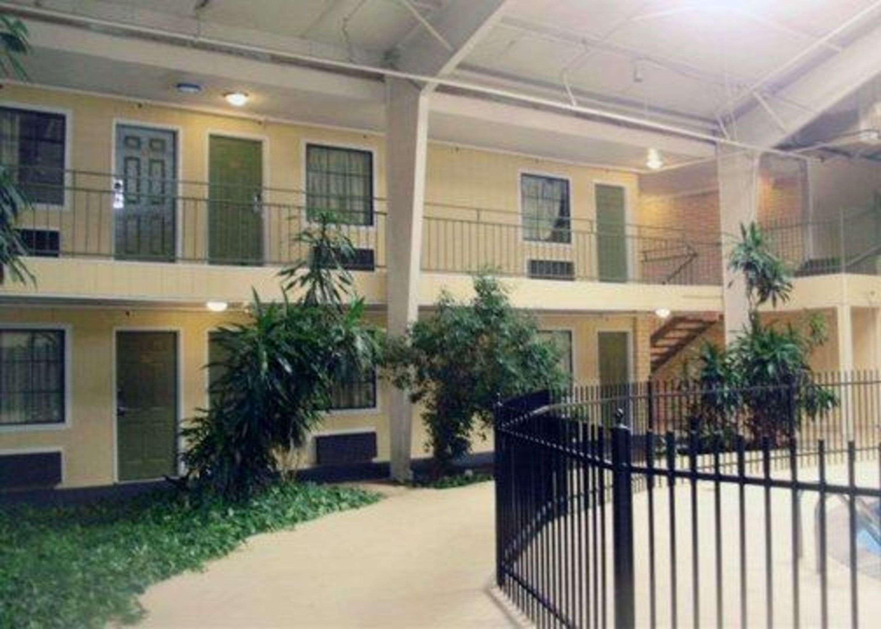 Econo Lodge Елк-Сіті Екстер'єр фото